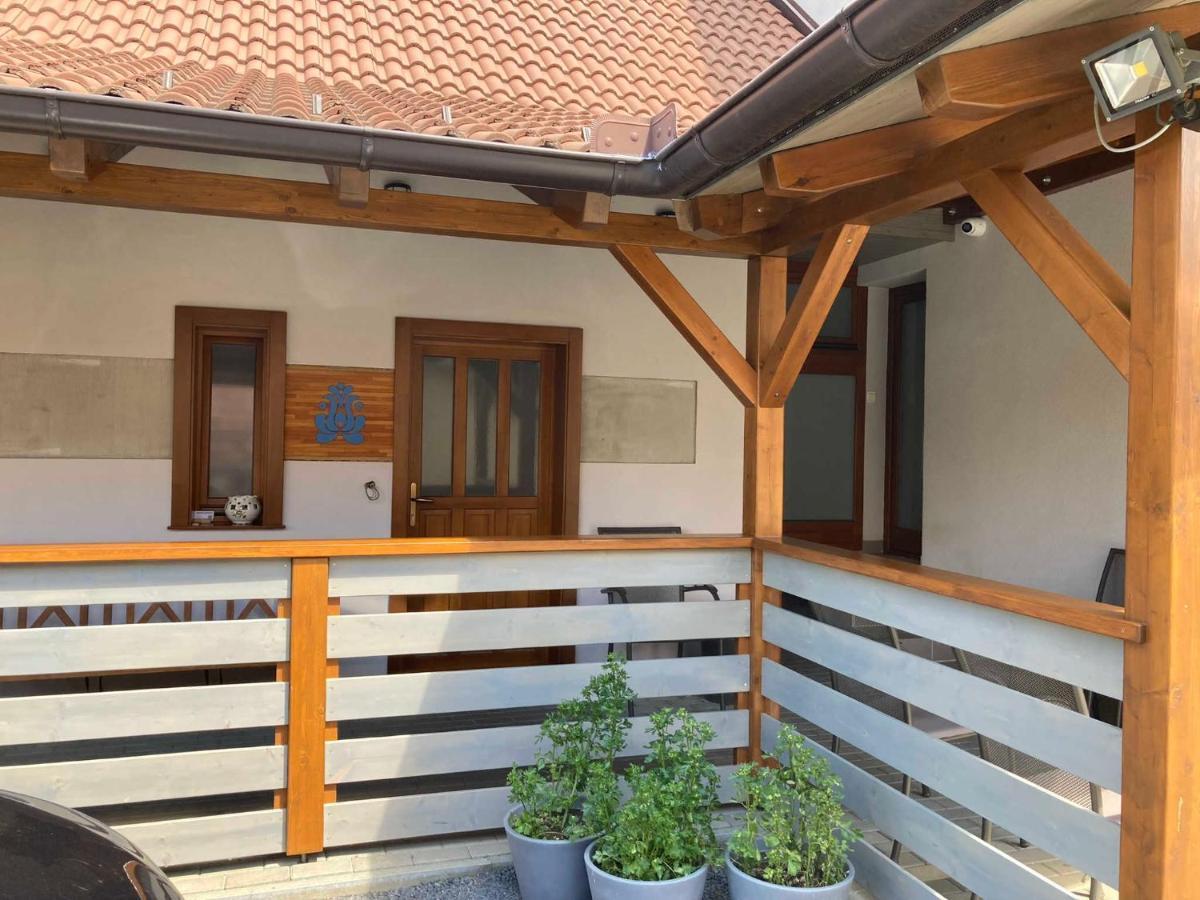 Hotel Toronyi Vendeghaz Exterior foto