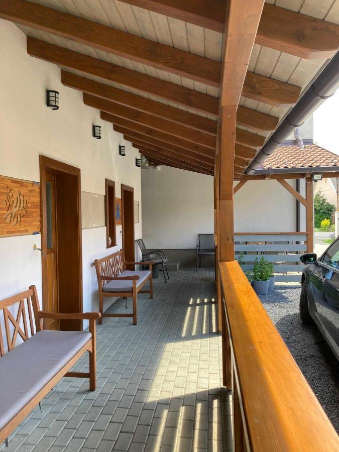 Hotel Toronyi Vendeghaz Exterior foto